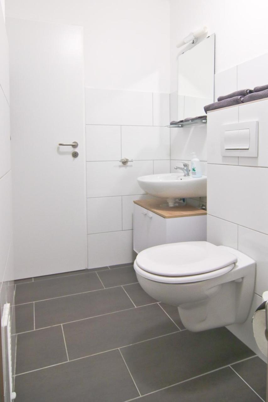 Apartmondo Ferienapartments Oberhausen  Esterno foto
